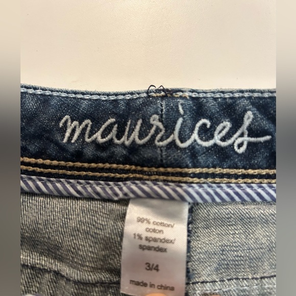 MAURICES DENIM SHORTS in size 3/4 - Picture 3 of 3